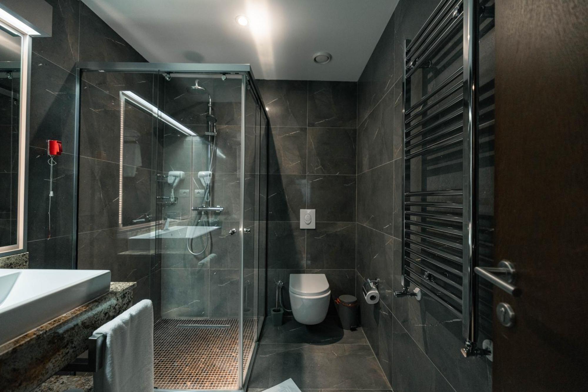 Hotel Prishtina Priştine Dış mekan fotoğraf