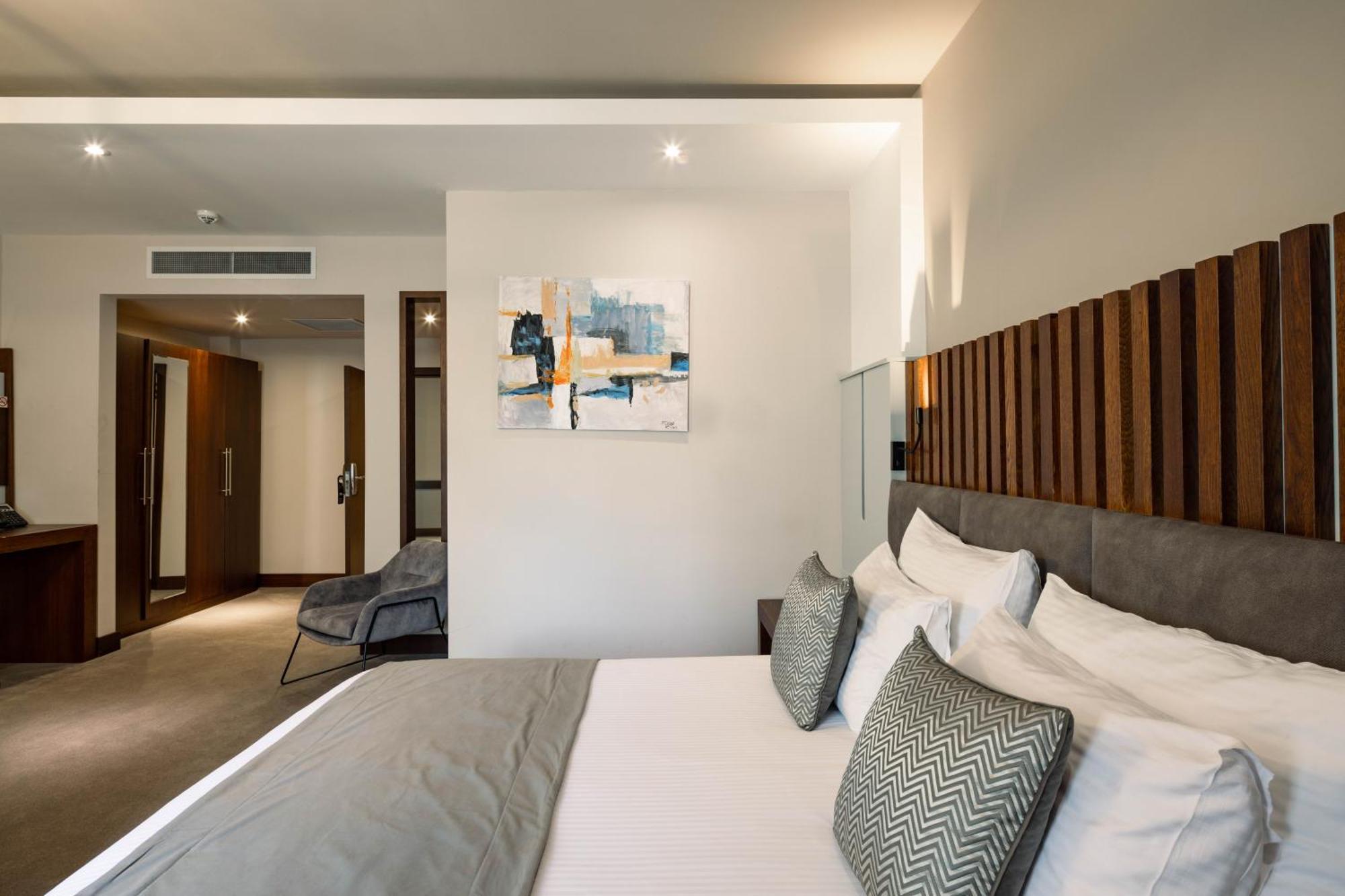 Hotel Prishtina Priştine Dış mekan fotoğraf